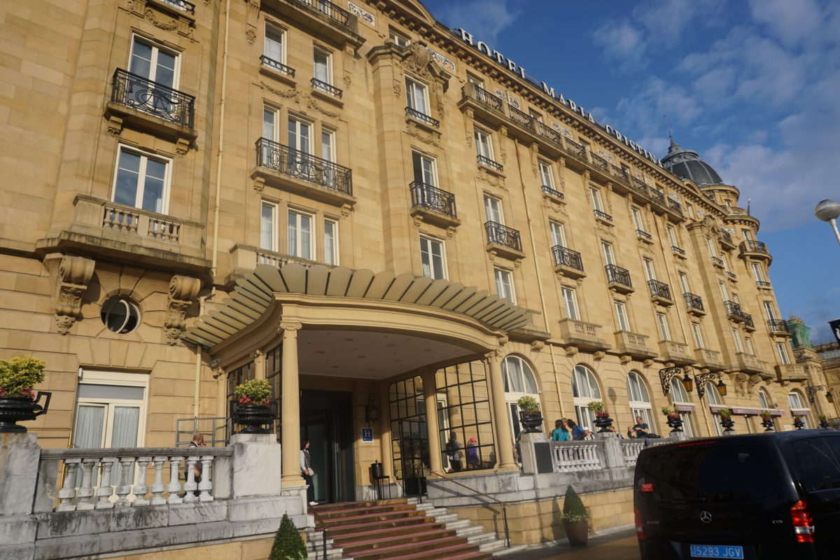 サン セバスティアンのマリア クリスティーナ  ホテルで素敵でゴージャスな滞在はいかが？